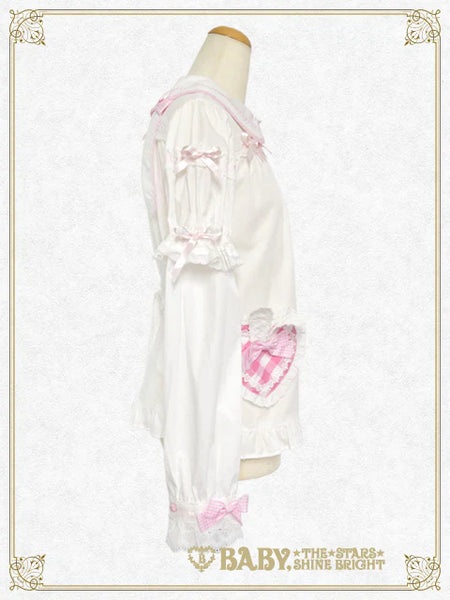 B48BL423 Alice Meets the White Rabbit Blouse