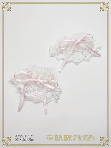 B48CF072 Torsion Lace Cuffs