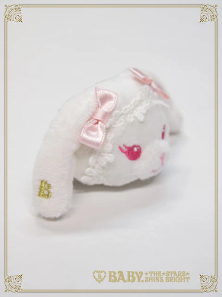 B49UK869 Usakumya-chan Clip Brooch