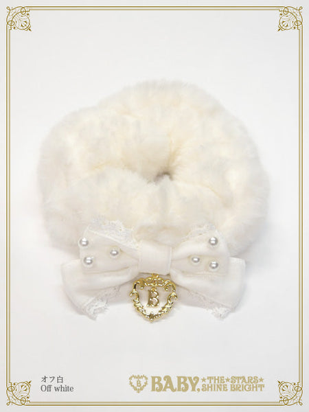 B49HA758 Fairy Fur Scrunchie