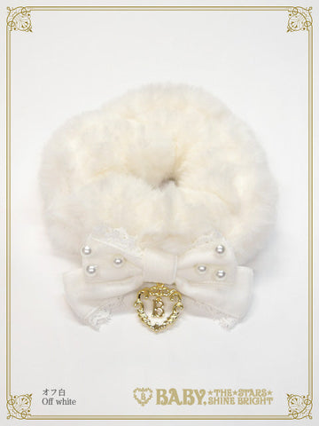B49HA758 Fairy Fur Scrunchie