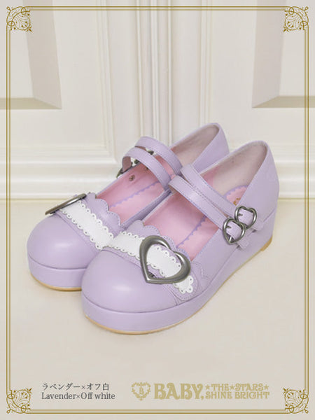 B49SH832 Heart Buckle Shoes