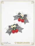 B50CF017 Swinging Strawberry's Happy Berry Present Gingham Cuffs