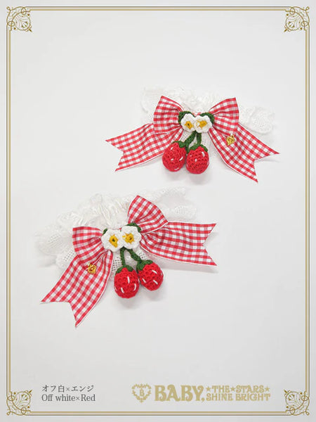 B50CF017 Swinging Strawberry's Happy Berry Present Gingham Cuffs