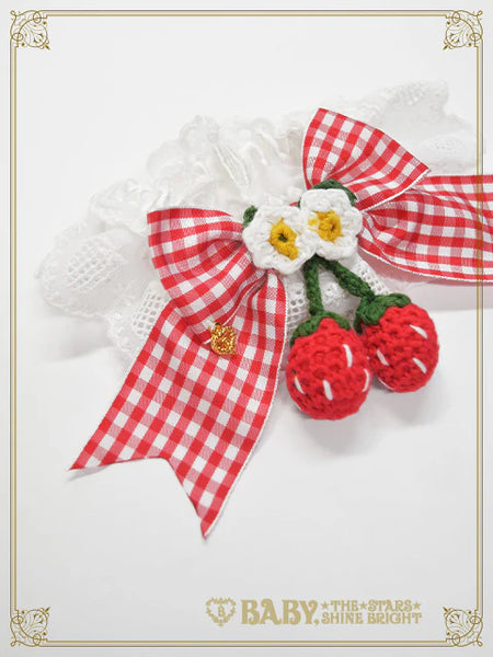 B50CF017 Swinging Strawberry's Happy Berry Present Gingham Cuffs