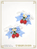 B50CF017 Swinging Strawberry's Happy Berry Present Gingham Cuffs