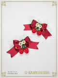 B50CF018 Swinging Strawberry's Happy Berry Present Cuffs