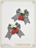 B50HA960 Swinging Strawberry's Happy Berry Present Gingham Ribbon Clips