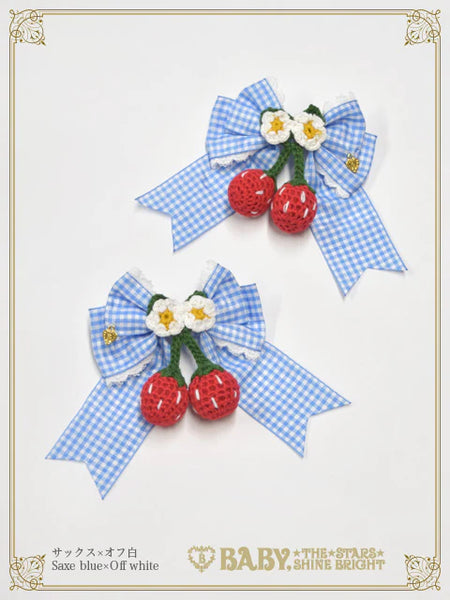 B50HA960 Swinging Strawberry's Happy Berry Present Gingham Ribbon Clips