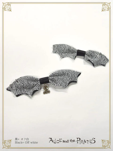 P19HA923 Devil Wing Ribbon Clips