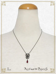 P21AC019 Nephila Necklace