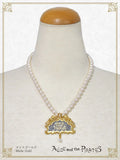 P21AC043 Poseidon Logo Plate Pearl Necklace