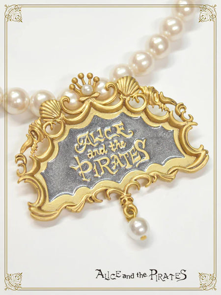 P21AC043 Poseidon Logo Plate Pearl Necklace