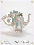 P21AC054 Witch's Magical Teapot Necklace