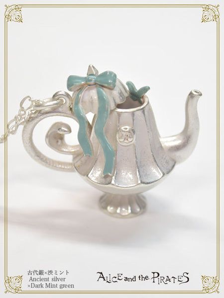 P21AC054 Witch's Magical Teapot Necklace