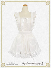 P21OT076 Lace Frill Apron