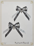 P22HA913 Haunted Carousel Multiple Ribbon Clips