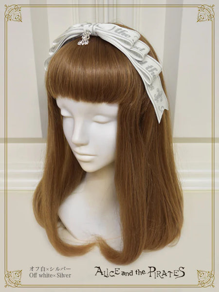 [LOTTERY PRE-ORDER] P22HA943 A/P Logo Ribbon Center Headbow