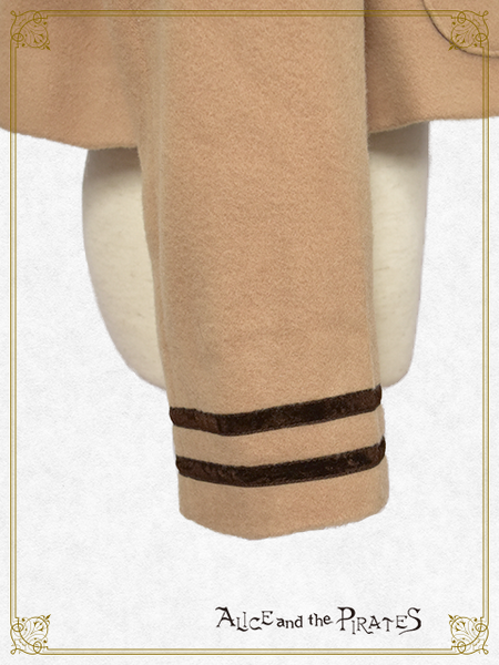 P15CO342 Kitten Short Coat
