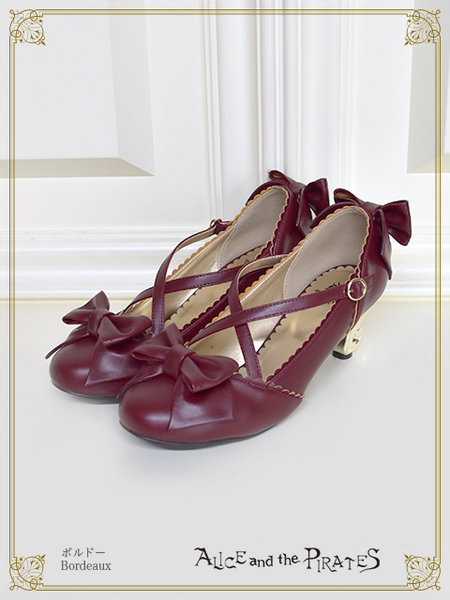 P15SH894 Cabriole Leg Cross Pumps